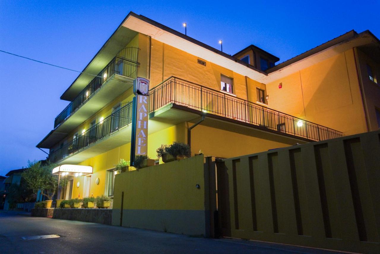 Hotel Raphael Монтекатини-Терме Экстерьер фото